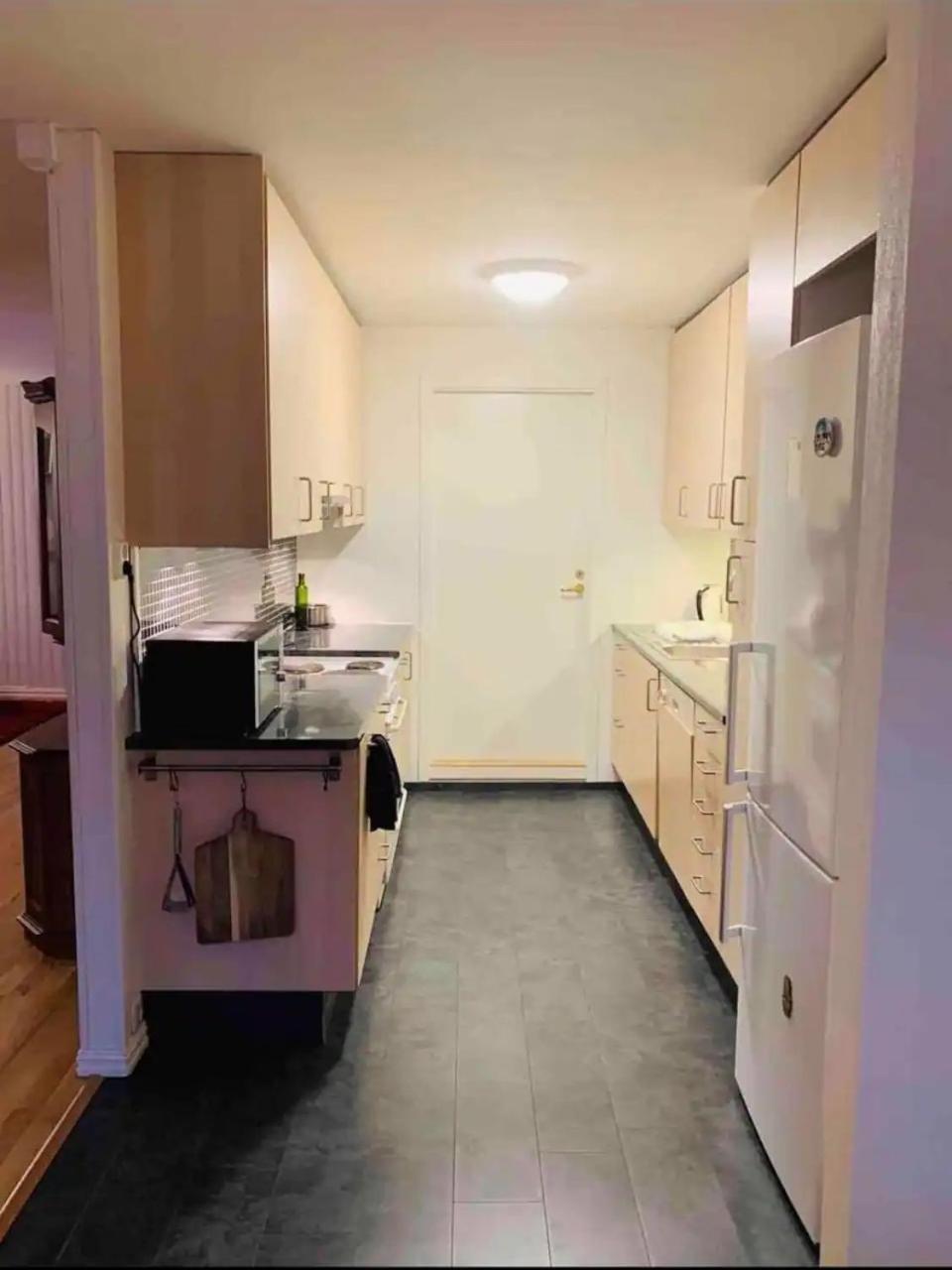 Miracle Tromso, Cozy Double Bed Private Room In A Shared Apartment With Stunning Tromso Views Exterior foto