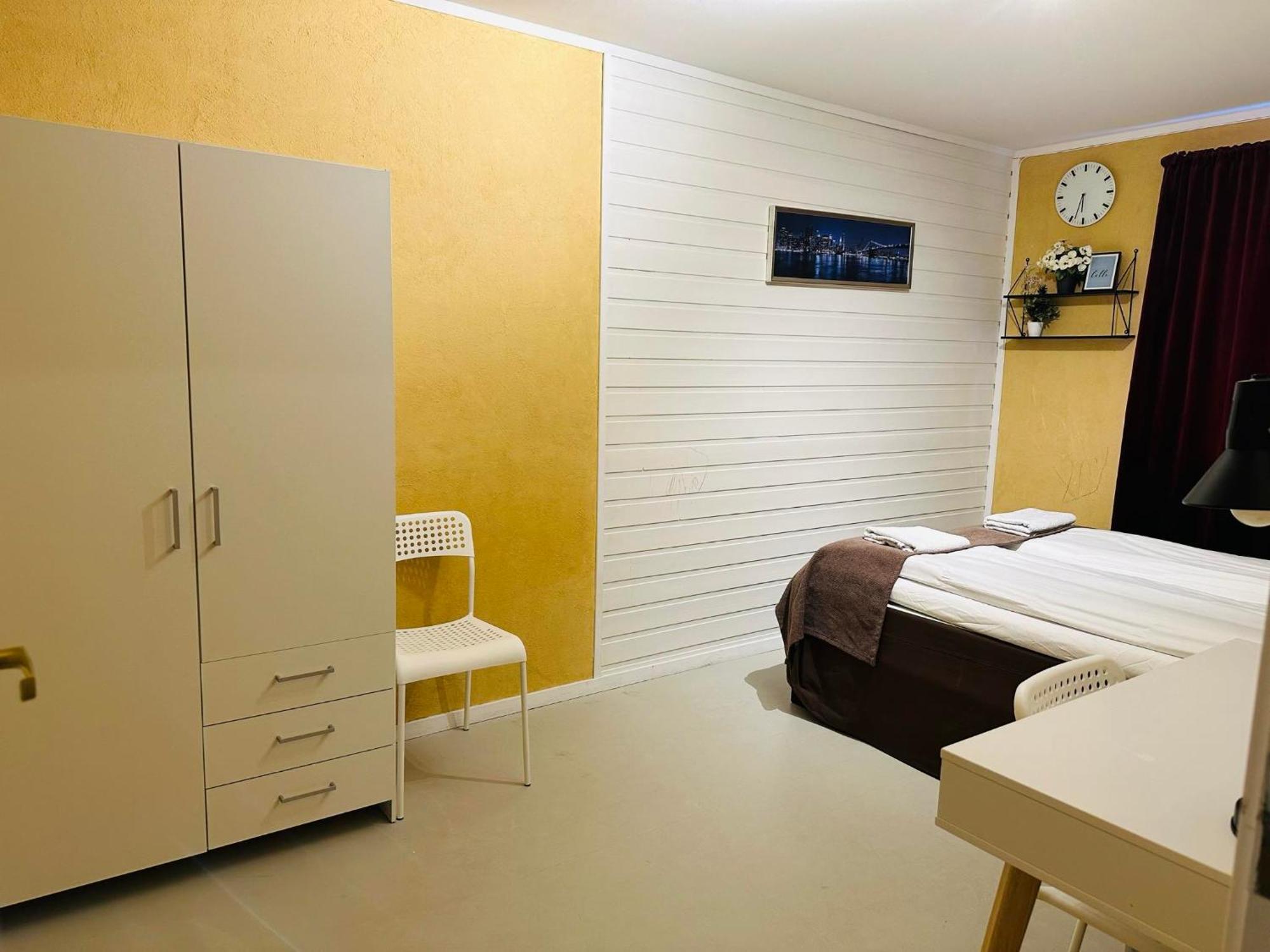 Miracle Tromso, Cozy Double Bed Private Room In A Shared Apartment With Stunning Tromso Views Exterior foto