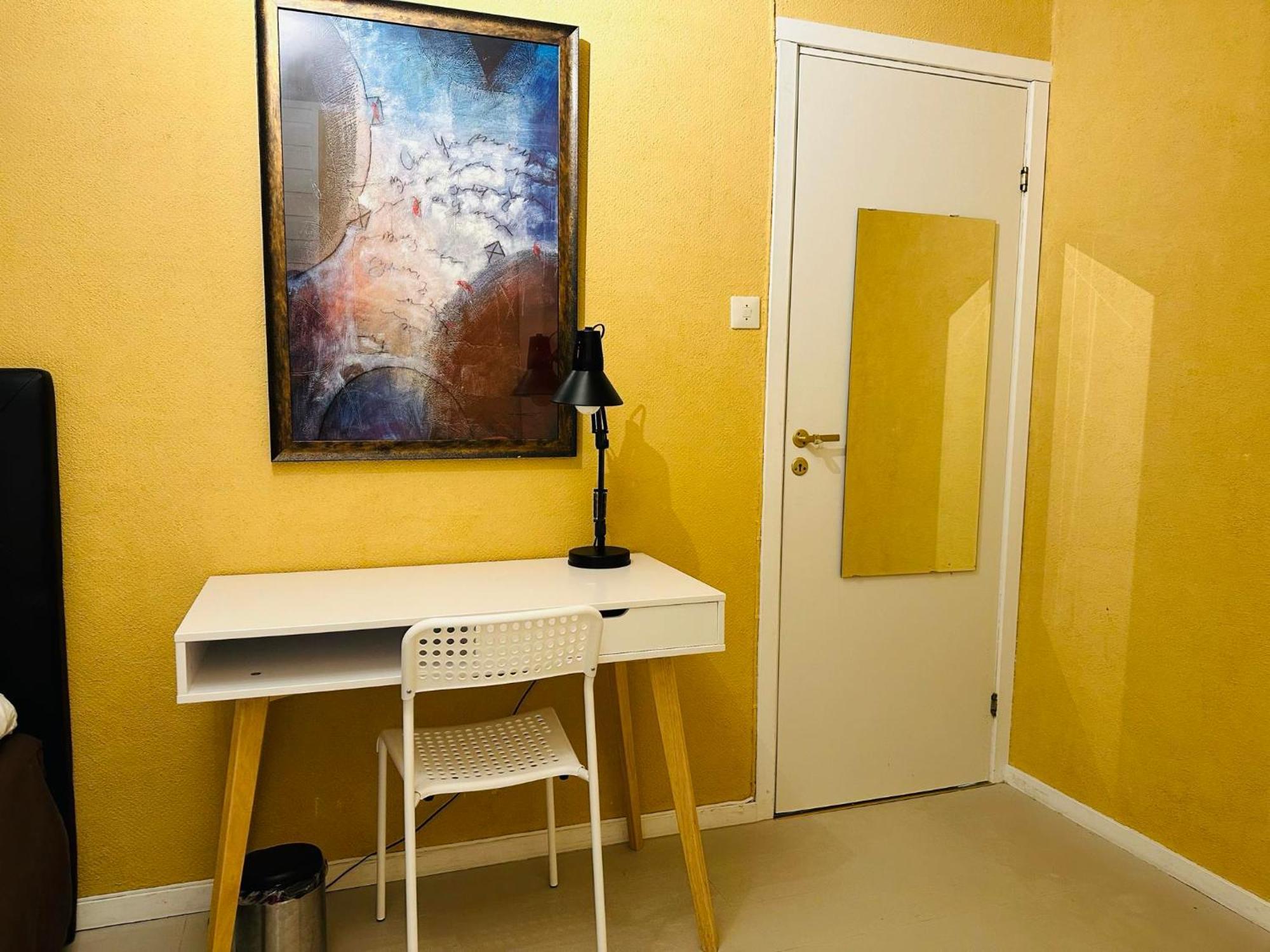 Miracle Tromso, Cozy Double Bed Private Room In A Shared Apartment With Stunning Tromso Views Exterior foto
